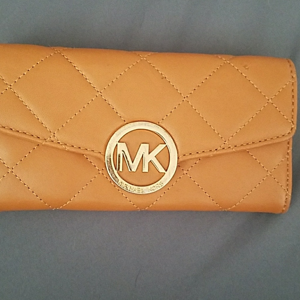 Michael Kors wallet